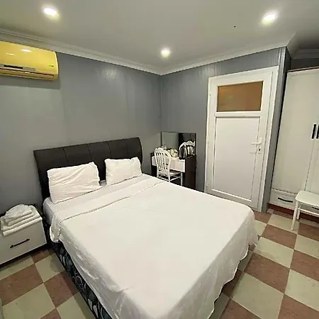 Ezel Group Hotel 2*